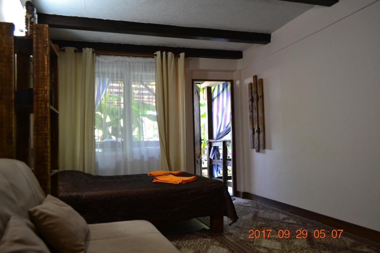 U Palycha Guest House Σουχούμι Εξωτερικό φωτογραφία
